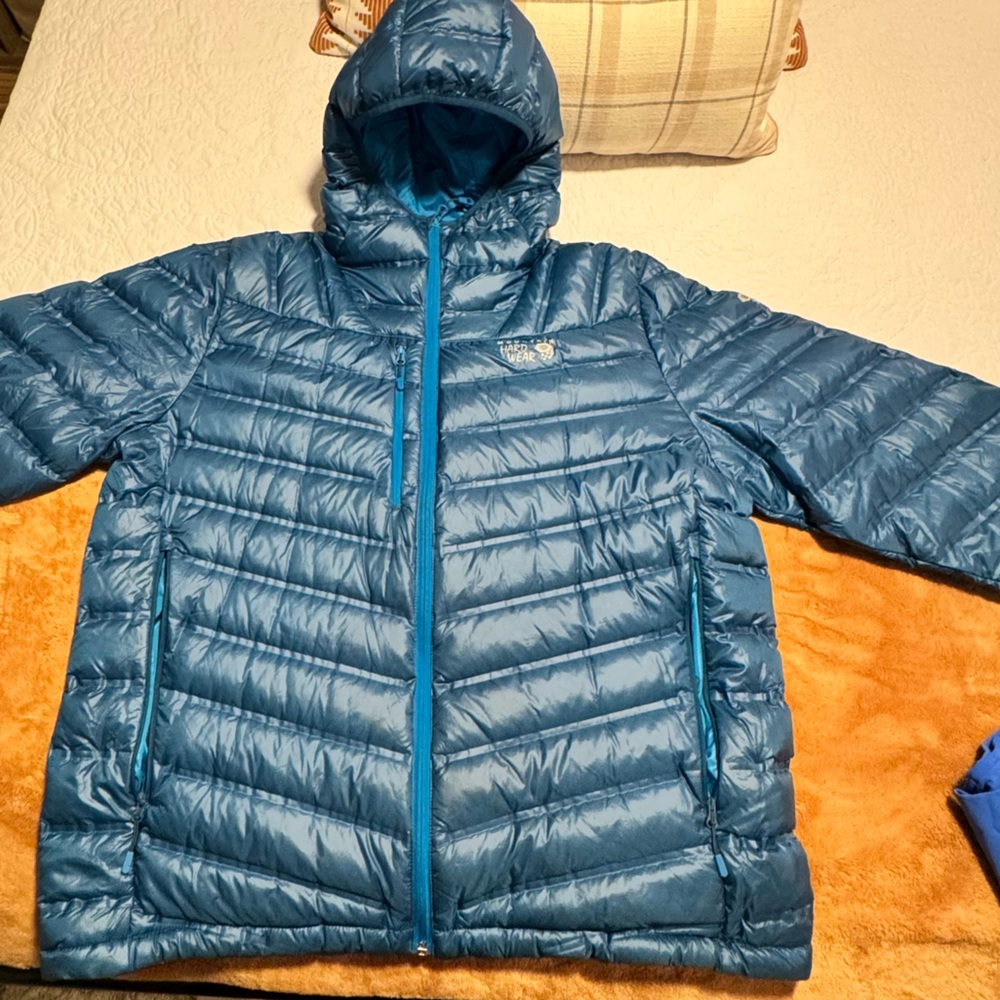 Mtn Hardwear men’s puffer